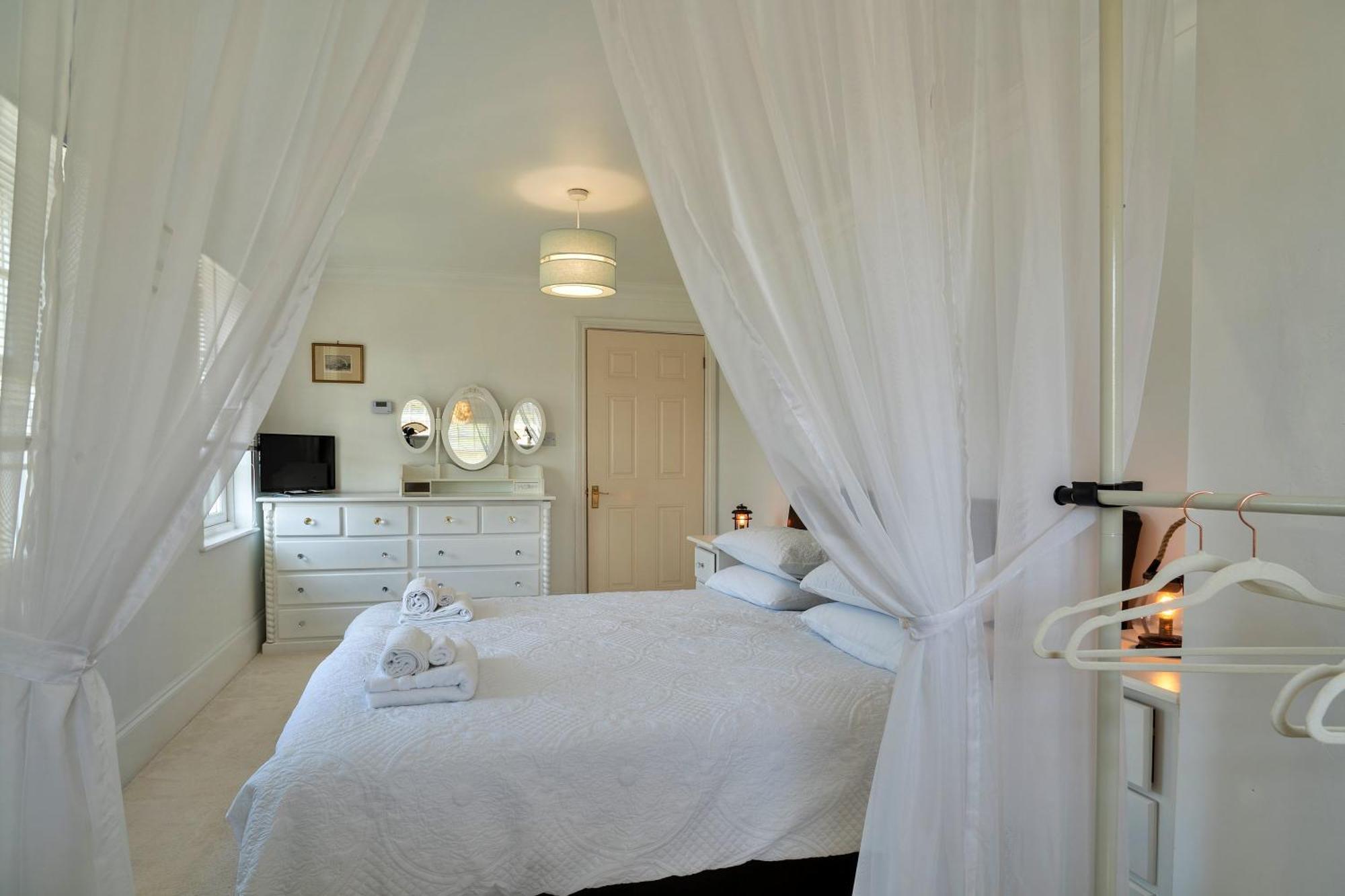 Finest Retreats - Nicely Tucked Away Cottage Torpoint Exterior photo